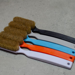 brush to clean climbing holds